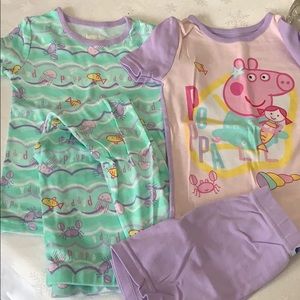 2 pairs of Peppa Pig pjs